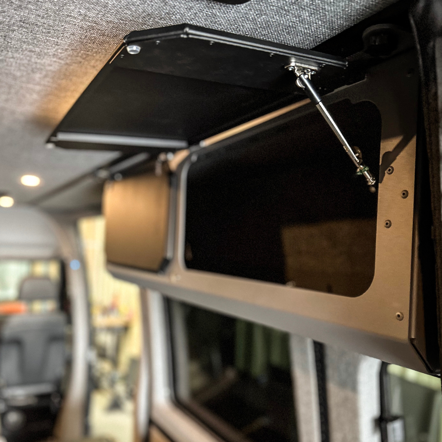 SPRINTER OVERHEAD CABINET