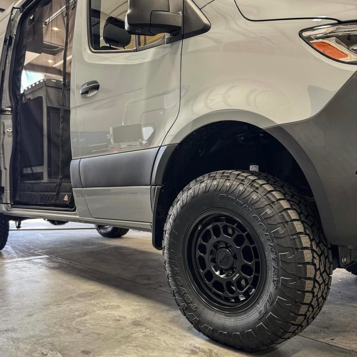 REIKA R35V RAMBLER 2500